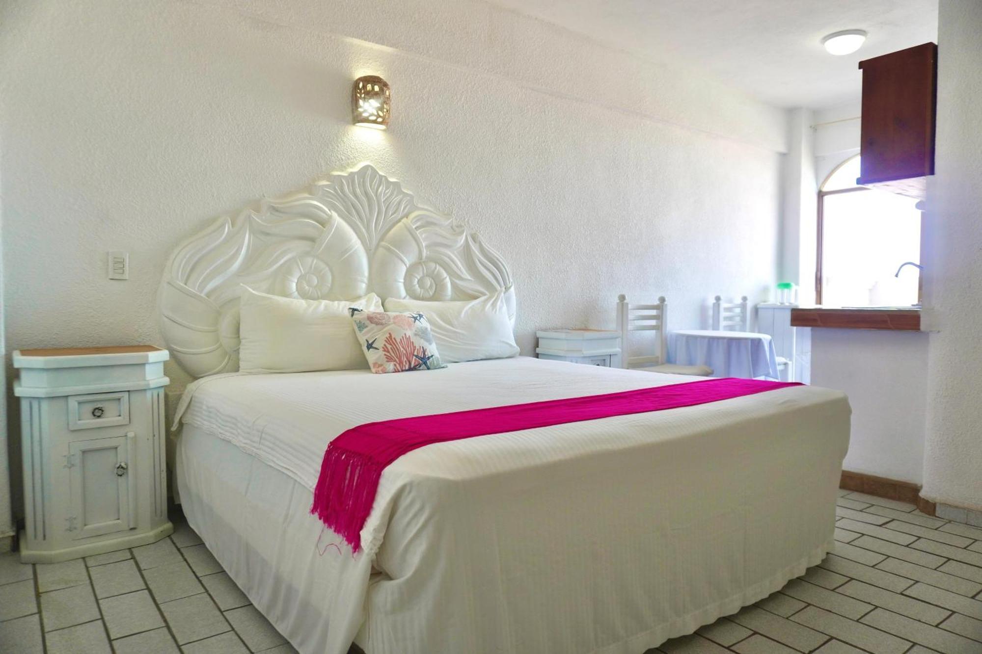 Отель Paloma Del Mar (Adults Only) Пуэрто-Вальярта Экстерьер фото
