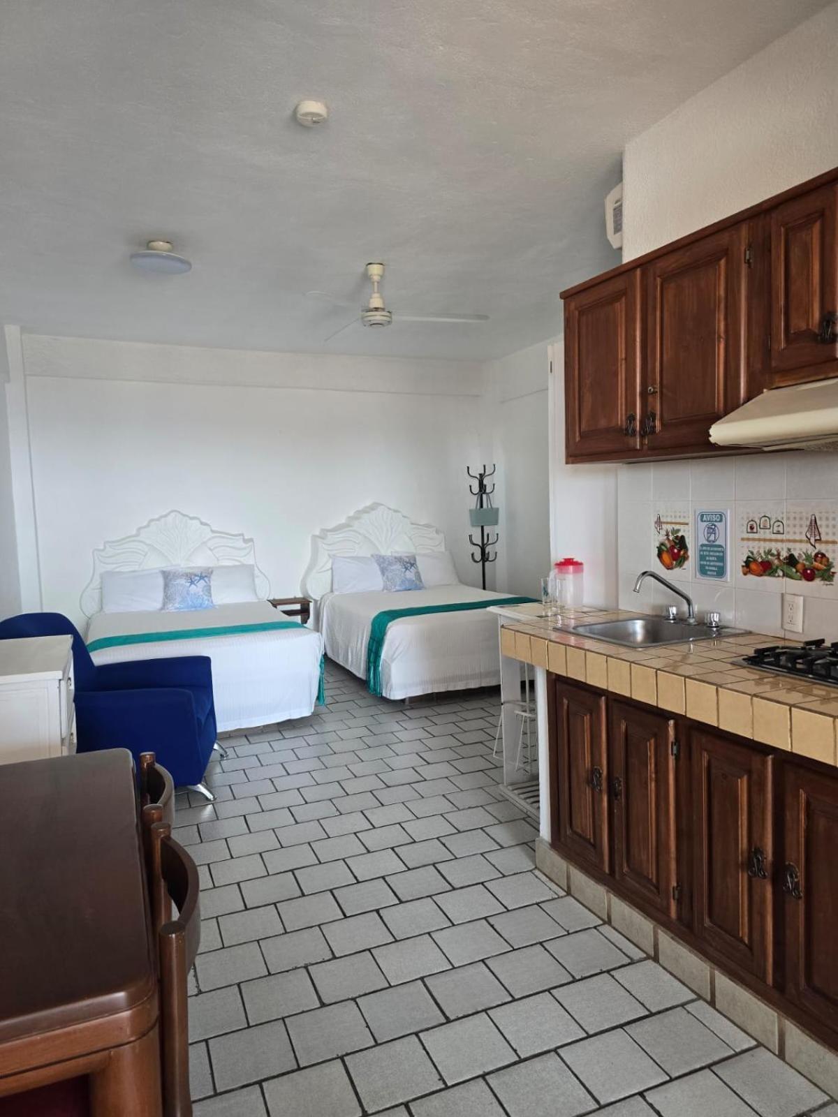 Отель Paloma Del Mar (Adults Only) Пуэрто-Вальярта Экстерьер фото