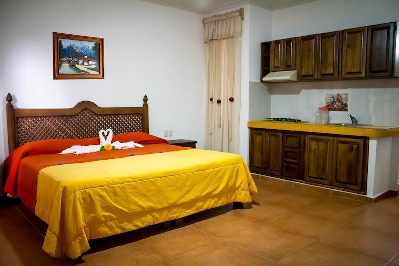 Отель Paloma Del Mar (Adults Only) Пуэрто-Вальярта Экстерьер фото